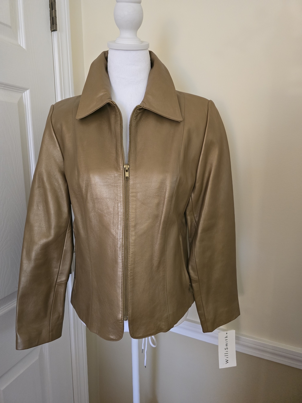 Willi Smith Gold Collared Leather Zip-Front 2 Pocket Jacket Sz. (MP)